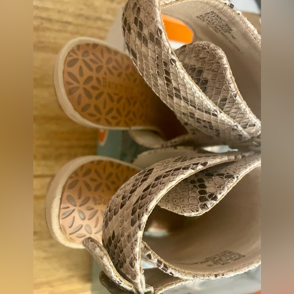 BareTraps Snakeskin tan sandal heels Size 9.5M - Picture 10 of 11